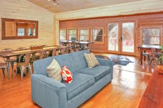 Wimberley Log Cabins Resort and Suites- Reunion Cabin - Wimberley - 2