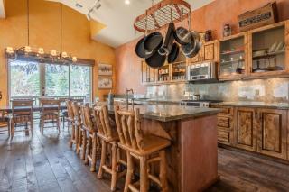 XXL Snowcreek #747 - 5 Bedroom 4 Bathroom Sleeps 12 Pet Friendly, Amazing Mountain Views - Mammoth Lakes - 3