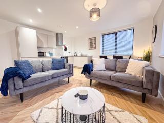 Modern 2 Bed 2 Bath Apartment Free Parking & Fast WiFi - Leeds - 3