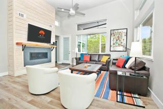 River Road Retreat - Wimberley - 7