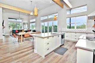 River Road Retreat - Wimberley - 3