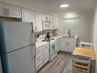 A Place in Paradise Unit B - Anna Maria - 7