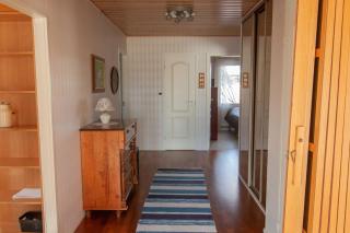 Kent's Lodge - - 5
