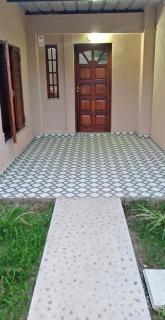Casa 2 dormitorios con estacionamiento abierto - Río Tercero - 9