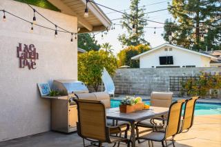 Luxury Estate with Sparkling Pool & Elegant Amenities - 6