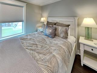 Rose By The Bay - Galveston - 4