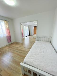 Family-friendly home near beach - Red Beach - 6
