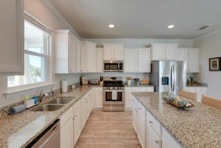 Steps to Shore Windmark Beach Retreat with Balcony! - Highland View - 2