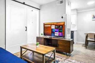 Elegant 1BR Haven - 10 Min to Downtown Austin - Austin - 8