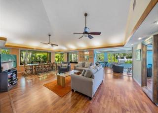 yyHoneywood House - 6