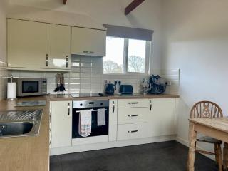 Beautiful Rural Self Contained Farm Annex - Hordle - 3