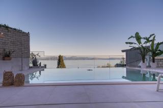 Achillion Luxury Corfu Villa & Suites - Perama - 3