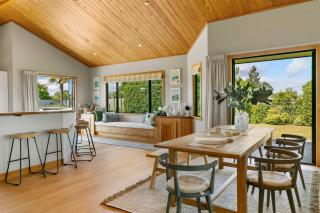 Spacious 5-Star Home with Pool - 6