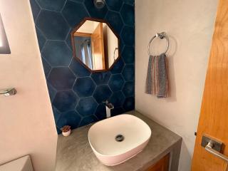 Casa Bella - Oceanview, Pool, Short Walk to Beach - - 2