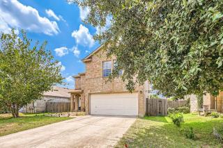 Bright & Luxury Entire House in Peaceful Neighborhood - Leander - 7