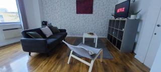 Charming 1BDR Serviced Condo! 4 guests Pool n Free parking - Londres - 5