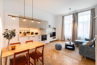 Urban one-bedroom apartment - Prague - 8