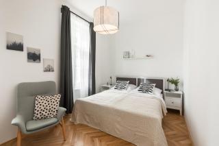 Urban one-bedroom apartment - Prague - 0