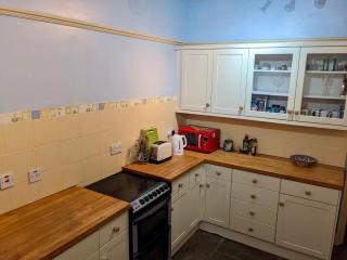 Cosy Cottage in Historic Halifax - 3