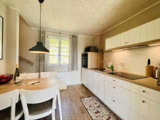 Ferienhaus Boddenlust 24 Feriendorf Klein Stresow Rügen by ruyastay - Putbus - 4