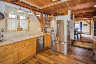 Viewmont Chalet - 4