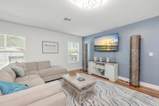 3400sqft! - Lovely Kitchen - Heated Pool - Cape Coral - 4