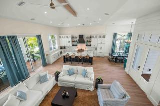The Royal - Holmes Beach - 1