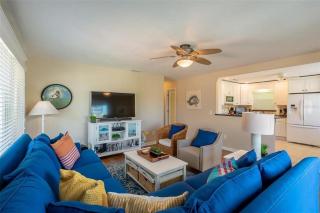 Sideways - Bradenton Beach - 6