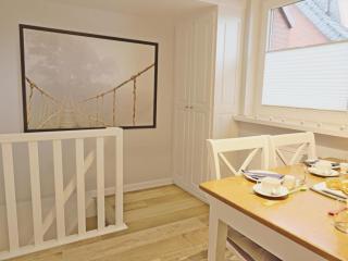 -Zimmer-Appartement über 2 Etagen in Wenningstedt in ruhiger Lage - Wenningstedt - 1