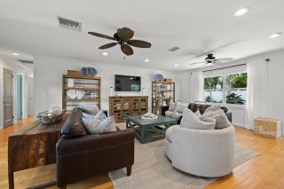 Blue Coral Beach House - Holmes Beach - 1