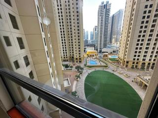 HOT MASTER BED ROOM - JBR WALK Marina - 8