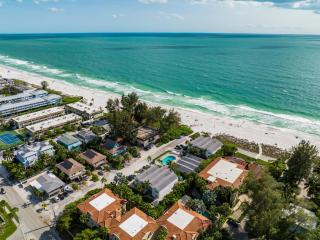 Coconuts Beachfront #107 - Holmes Beach - 0