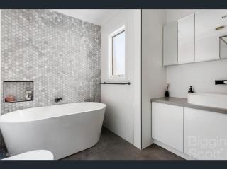 Central Cremorne Townhouse, Melbourne - 5