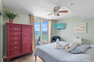 Biggest 2 bedroom corner unit, 16th flr Beachfront at Pelican - Destin - 1
