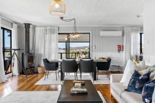 Stargazers Waterfront Hot tub Cottage Tasmania - Clarence Point - 9