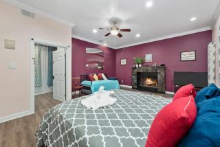 Spacious 2BR Apt with King Beds & Fully Equipped Kitchen - Houston - 7
