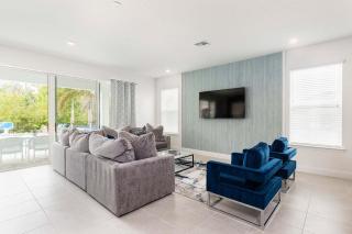 Lavish 4 Bdrm Estate with Home Theater in Reunion - Kissimmee - 5