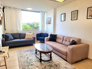 Luxury 2 Bedrooms Apartment in Tel Aviv- Renovated, 8Min walk to the Beach - Tel Aviv - 8