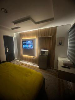 Camp David Cozy Studio Wuse 1 with 24hrs Power - 3