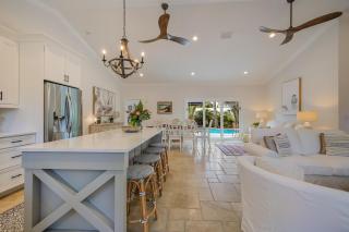 Island Chic - Holmes Beach - 1