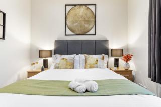 Stunning 1-Bed Flat-Ideal for Work Trips, Romantic Getaways & Family Breaks- SLEEPS 4-Great Long Stay Rates! Parking Available! Book Instantly! Same day check-in! - Barnet - 5