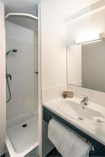 Brit Hotel Essentiel Saint-Flour - Saint-Flour - 5