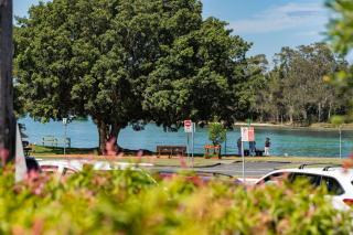 Unit 1 of 5 Lake St - Forster - 8