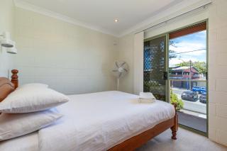 Unit 1 of 5 Lake St - Forster - 6