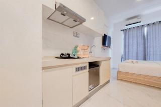 Functional Studio at Sky House BSD Apartment near AEON MAll By Travelio - Tangerang - 3