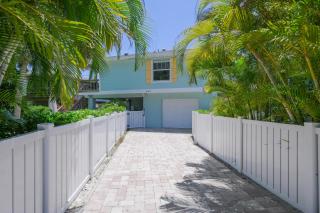 Beach Isle - Holmes Beach - 2