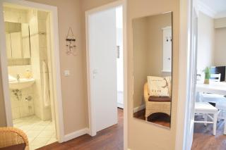 Schönes neues hochwertig renoviertes 2-Zimmer Appartement in der 4. Etage. - Westerland - 2