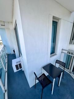 Azure 2Br 1Ba with City View Balcony and Free Parking - 6