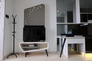 Luxury 1BR Apartment at Dago Suites By Travelio - Bandung - 4