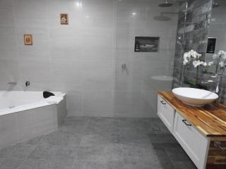 Halls Gap Cottages - Halls Gap - 6